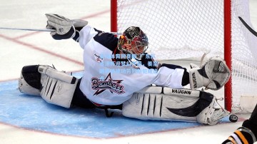 星海体育网页版_广东队省港杯迎梦幻开局，姜至鹏连场建功劳列斯犯规送点