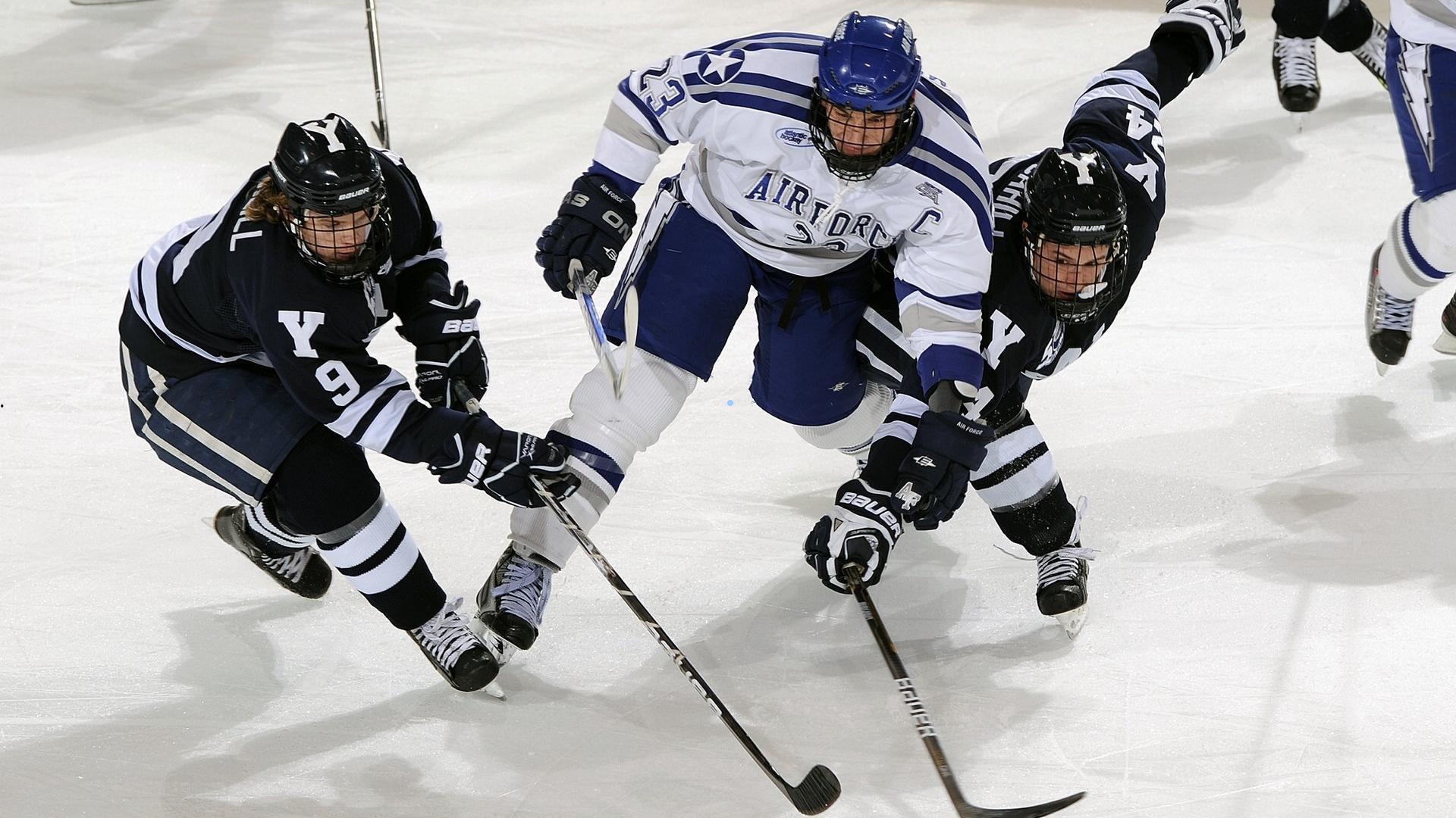 不莱梅球星博尼费斯膝盖伤势严峻，恐提前结束赛季，俱乐部主管确认将接受详细检查